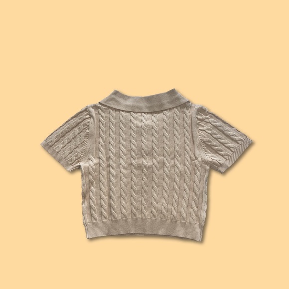 Knitted Cream Collared Crop Top - Picture 2 of 2
